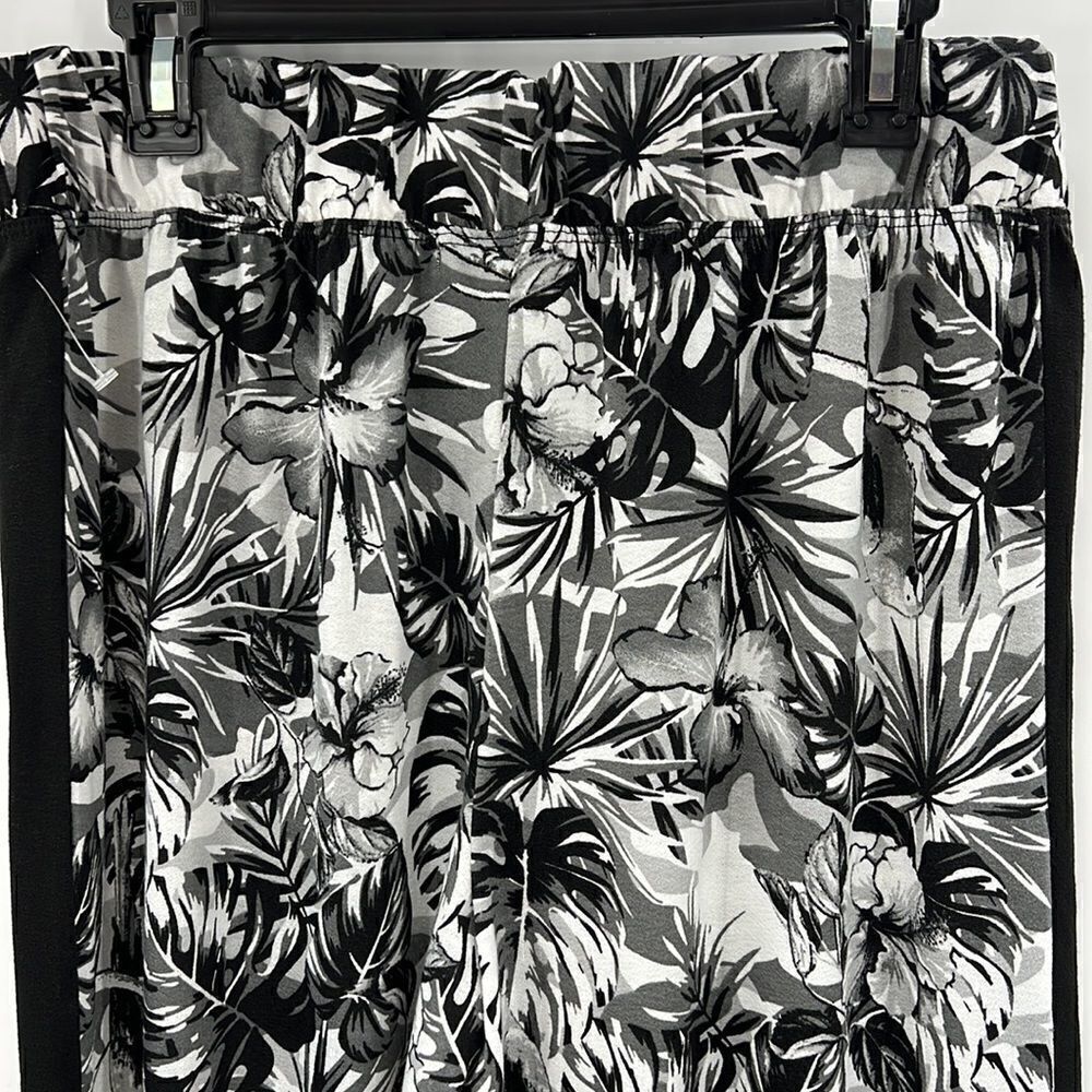 French Laundry XL wide leg tropical black white pants